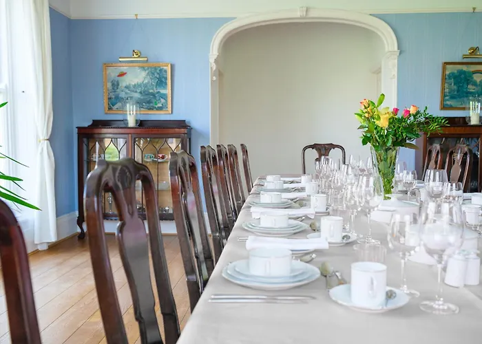 Walltree House